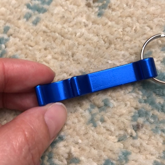 🍀 4/$5! NWT! Corona beer opener keychain! - Picture 6 of 7